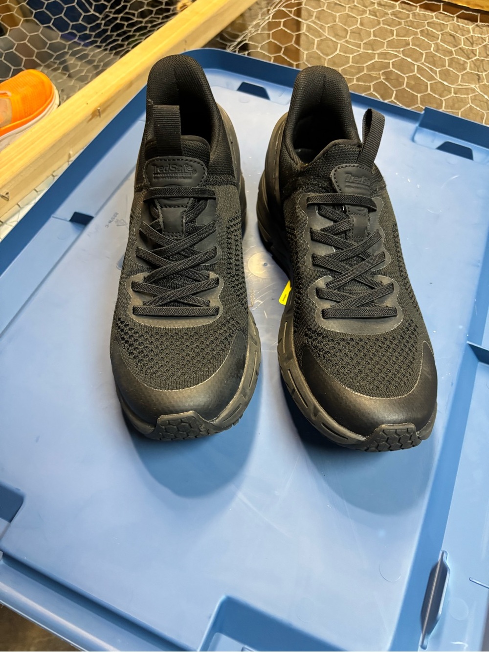 Women's Black Slip-Resistant Athletic Sneakers